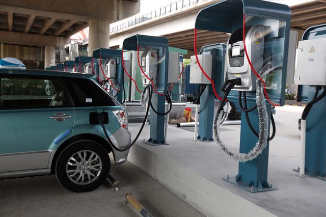 EESL signs agreement with NOIDA authority to install EV charging units and related infrastructure