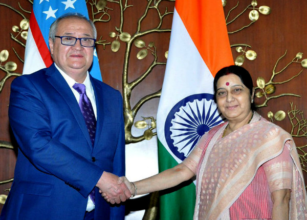 Sushma Swaraj in Uzbekistan to attend India-Central Asia Dialogue; meets Uzbek FM Abdulaziz Kamilov