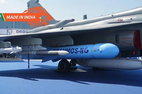 India’s BrahMos missile for Chile! The armed forces of Chile have reached out to India and expressed their interest in buying the buying the BrahMos missile a joint venture of India-Russia. BrahMos Company is already registered with Chilean Armed Forces, which is mandatory requirement for any company to export system to Chile. However, as per the law of that country for any negotiations, the company has to register itself with all the three services. President Ramnath Kovind is going to visit the country soon and during discussions with his counterpart President Sebastián Piñera, defence cooperation, will be one of the topics of discussions between the two sides.