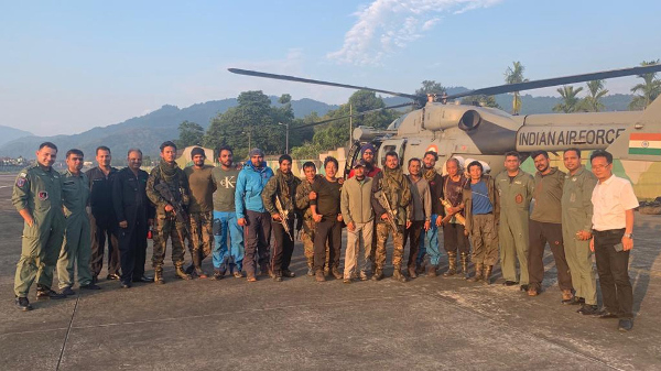 https://www.hindustantimes.com/india-news/rescue-team-airlifted-by-iaf-after-2-weeks/story-NwFeaMz5BVXifm1MLYBoML.html