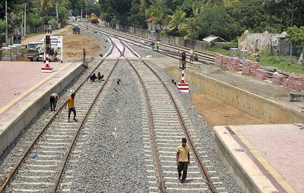 India, Sri Lanka sign contract to upgrade 130 km long railway track