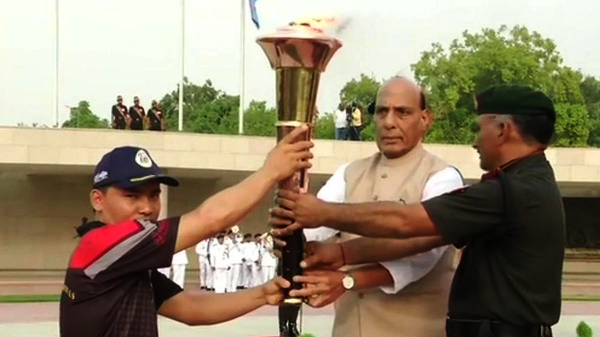 Defence Minister Rajnath Singh lights ‘Victory Flame’ from National War Memorial