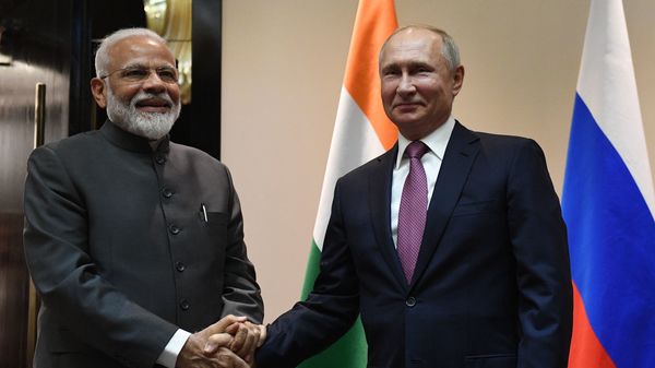 Russia seeks to balance China in Far East; woos Indian investments