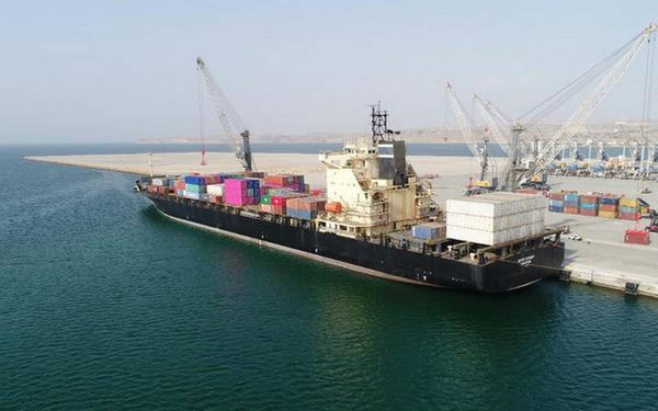 Months After Cancelling Deal with China, India Acquires Heavy Cranes for Chabahar Port