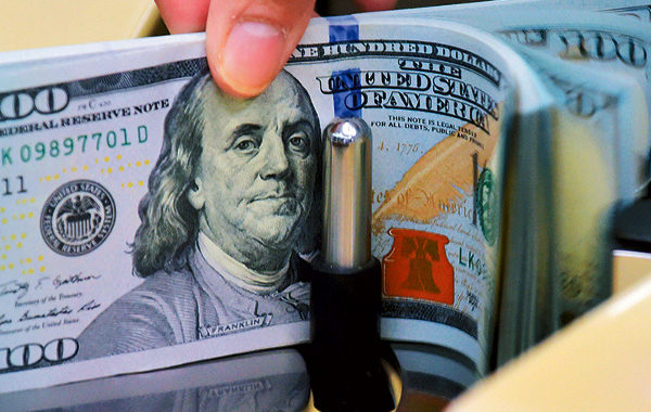 India’s forex reserves cross $450 billion for the first time