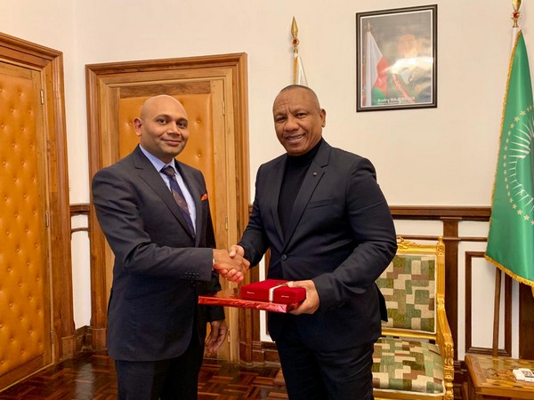 Indian embassy hands over 1 lakh textbooks to Madagascar