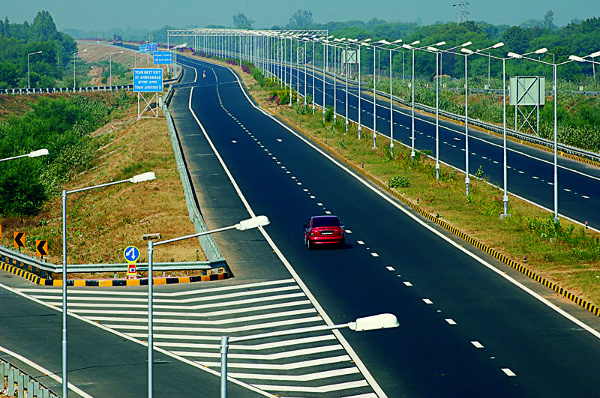 Targeting Construction of National Highways at the Rate of 40 Km Per Day: Nitin Gadkari