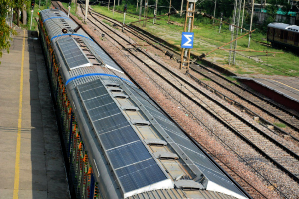 Indian Railways To Generate 1,000 MW Solar Power By The Coming Year: Report