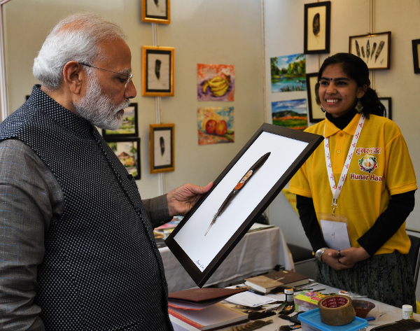 PM Modi makes surprise visit to 'Hunar Haat' at Rajpath