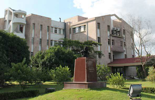 S. N. Bose National Centre for Basic Sciences (SNBNCBS)