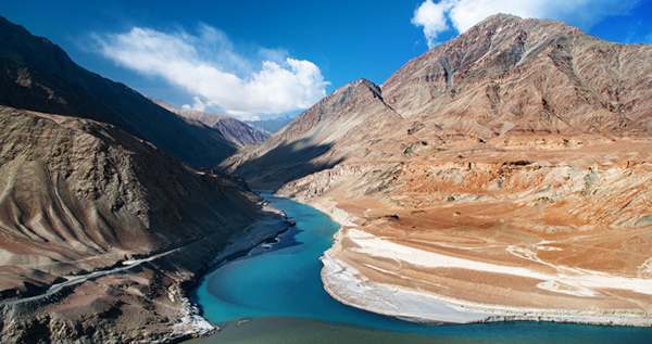 Gravel Geometry of the Indus River Unravel its Paleoclimatic History