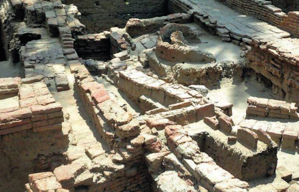 Pipelines unearthed at Adhichanallur excavation site