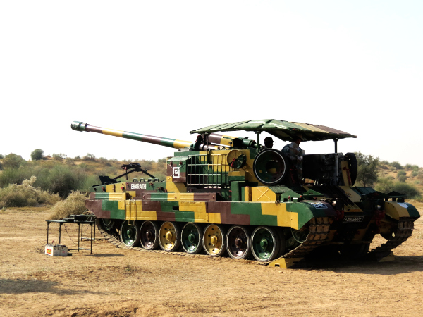 Indian Army DE-Commissions 130mm Self Propelled Catapult Guns and 160mm Tampella Mortars from Service