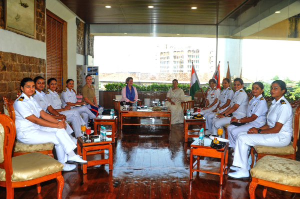 VISIT OF ADMIRAL MICHAEL GILDAY, CHIEF OF NAVAL OPERATIONS, US NAVY, TO HQWNC ON 15 OCT 21