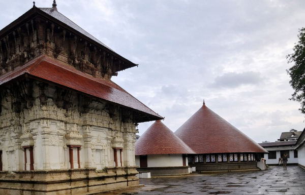 Valiyasala Mahadeva Temple: The Ancient Shiva Shrine That Preserves the Memory of Kanthalloor Sala