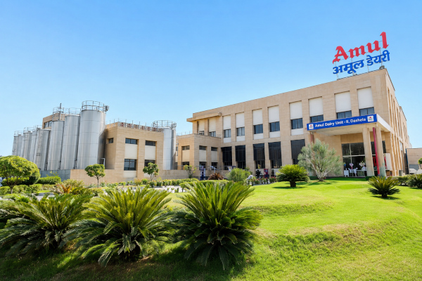 Madhur Dairy Plant in Gandhinagar