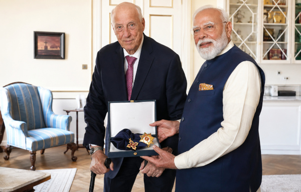 PM Modi Receives Norway’s Grand Cross Honour in Oslo Ceremony