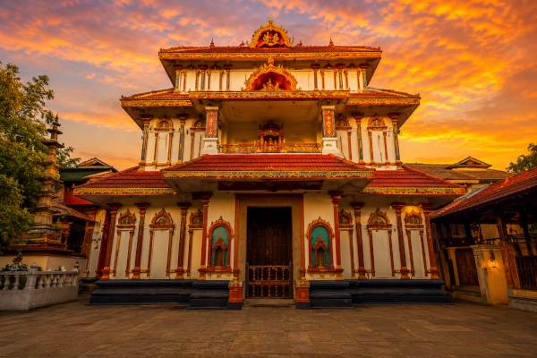 Thiruvairanikulam Mahadeva Temple
