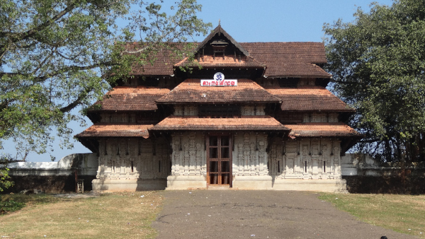 Vadakkumnathan Temple