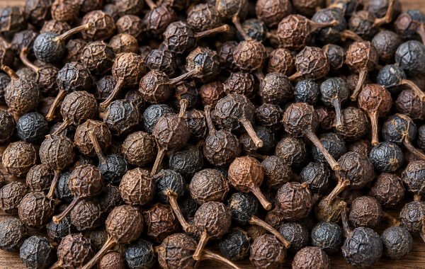 Kankola / Tailed Pepper in Ayurveda : The Aromatic Fruit for Digestion, Kapha and Respiratory Balance